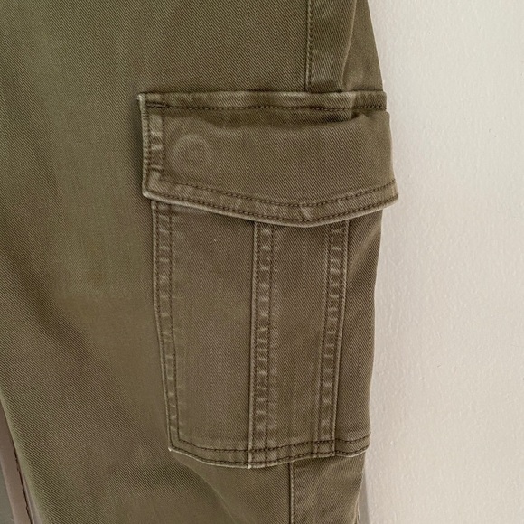 SPANX, Stretch Twill Ankle Cargo Pants, Green, Sage, Olive, Army - Picture 5 of 8